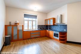Apartment for rent in Riga, 186.00m2