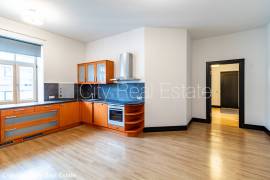 Apartment for rent in Riga, 186.00m2