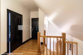 Apartment for rent in Riga, 186.00m2