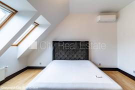 Apartment for rent in Riga, 186.00m2