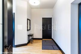Apartment for rent in Riga, 186.00m2
