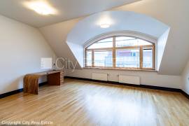 Apartment for rent in Riga, 186.00m2