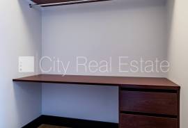 Apartment for rent in Riga, 186.00m2