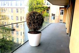 Apartment for sale in Riga, 174.00m2
