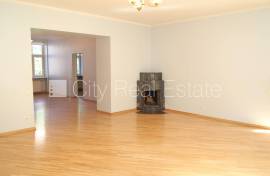 Apartment for rent in Riga, 189.49m2
