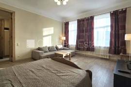 Studio for rent in Riga, 60.00m2