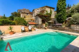 6 room, 200m2 Country house for sale in Cabrerolles - 345 000 € *