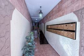 listing listing