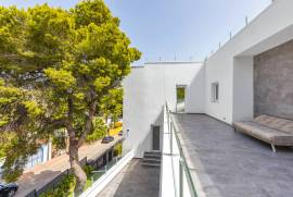 listing listing