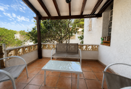 listing listing