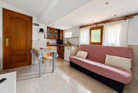 listing listing