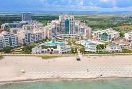 Spacious 1-Bedroom Apartment on the Beachfront in Sunset Resort, Pomorie
