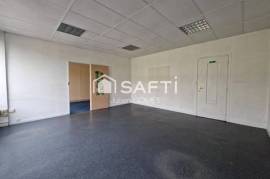 Bureau 2 pièces de 45 m2 à louer - 77470 TRILPORT