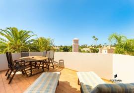 Three-bedroom villa with swimming pool in Pestana Gramacho Golf Resort, Carvoeiro - Algarve Three-bedroom villa with swimming pool in Pestana Gramacho Golf Resort, Carvoeiro - Algarve