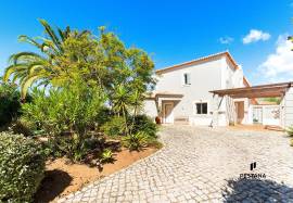 Three-bedroom villa with swimming pool in Pestana Gramacho Golf Resort, Carvoeiro - Algarve Three-bedroom villa with swimming pool in Pestana Gramacho Golf Resort, Carvoeiro - Algarve
