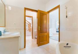 Three-bedroom villa with swimming pool in Pestana Gramacho Golf Resort, Carvoeiro - Algarve Three-bedroom villa with swimming pool in Pestana Gramacho Golf Resort, Carvoeiro - Algarve