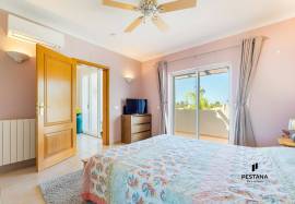 Three-bedroom villa with swimming pool in Pestana Gramacho Golf Resort, Carvoeiro - Algarve Three-bedroom villa with swimming pool in Pestana Gramacho Golf Resort, Carvoeiro - Algarve