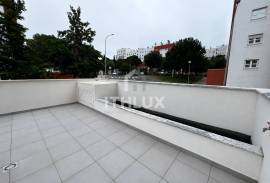 2 Bedroom Apartment with Suite and Private Terrace of 60 m² — Urbanização Casas do Lago, Serra de Carnaxide 2 Bedroom Apartment with Suite and Private Terrace of 60 m² — Urbanização Casas do Lago, Serra de Carnaxide