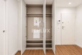 2 Bedroom Apartment with Suite and Private Terrace of 60 m² — Urbanização Casas do Lago, Serra de Carnaxide 2 Bedroom Apartment with Suite and Private Terrace of 60 m² — Urbanização Casas do Lago, Serra de Carnaxide