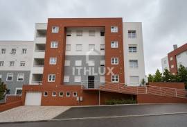 2 Bedroom Apartment with Suite and Private Terrace of 60 m² — Urbanização Casas do Lago, Serra de Carnaxide 2 Bedroom Apartment with Suite and Private Terrace of 60 m² — Urbanização Casas do Lago, Serra de Carnaxide
