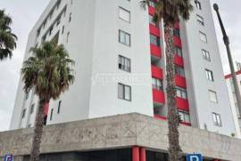 Commercial store of the stall with 51m2 located in Ramada in Odivelas Commercial store of the stall with 51m2 located in Ramada in Odivelas