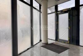Commercial store of the stall with 51m2 located in Ramada in Odivelas Commercial store of the stall with 51m2 located in Ramada in Odivelas