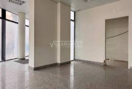 Commercial store of the stall with 51m2 located in Ramada in Odivelas Commercial store of the stall with 51m2 located in Ramada in Odivelas