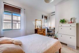 2-Bedroom House for Sale in Estoi, Algarve, Roof Terrace & Sea Views 2-Bedroom House for Sale in Estoi, Algarve, Roof Terrace & Sea Views