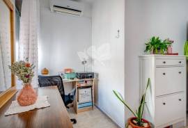 2-Bedroom House for Sale in Estoi, Algarve, Roof Terrace & Sea Views 2-Bedroom House for Sale in Estoi, Algarve, Roof Terrace & Sea Views