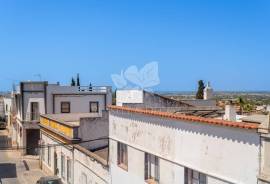 2-Bedroom House for Sale in Estoi, Algarve, Roof Terrace & Sea Views 2-Bedroom House for Sale in Estoi, Algarve, Roof Terrace & Sea Views