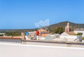 2-Bedroom House for Sale in Estoi, Algarve, Roof Terrace & Sea Views 2-Bedroom House for Sale in Estoi, Algarve, Roof Terrace & Sea Views
