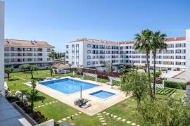 2 bedroom apartment for annual rental with swimming pool, Vilamoura Centre