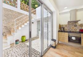 Tavira centre 2 bedroom townhouse with patio & large sun terrace Tavira centre 2 bedroom townhouse with patio & large sun terrace