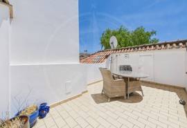 Tavira centre 2 bedroom townhouse with patio & large sun terrace Tavira centre 2 bedroom townhouse with patio & large sun terrace