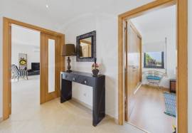 Tavira centre 2 bed apartment with exceptional outdoor living & garage
