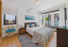 Tavira centre 2 bed apartment with exceptional outdoor living & garage