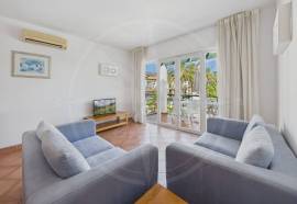 Tavira 2 bed apartment with Pool Views in Quinta do Morgado resort