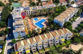 Tavira 2 bed apartment with Pool Views in Quinta do Morgado resort