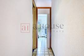 Excellent 3 Bed Apartment For Sale in Barcelona Spain