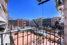 Excellent 3 Bed Apartment For Sale in Barcelona Spain