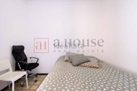 Excellent 3 Bed Apartment For Sale in Barcelona Spain