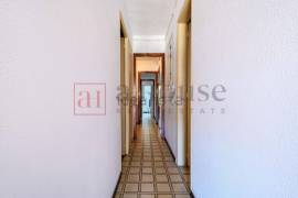Excellent 3 Bed Apartment For Sale in Barcelona Spain