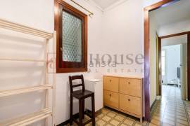 Excellent 3 Bed Apartment For Sale in Barcelona Spain