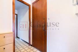 Excellent 3 Bed Apartment For Sale in Barcelona Spain
