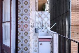 Excellent 3 Bed Apartment For Sale in Barcelona Spain