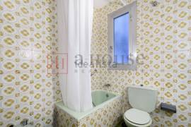Excellent 3 Bed Apartment For Sale in Barcelona Spain