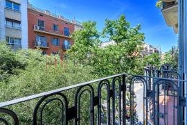 Excellent 3 Bed Apartment For Sale in Barcelona Spain