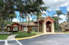 Excellent 1 Bed Condo For Sale in Crescent Place Altamont Springs Florida USA