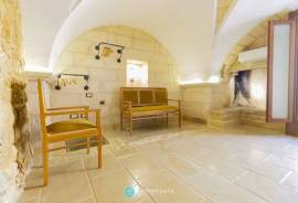 Stunning 3 Bed Townhouse For Sale in Poggiardo Puglia Italy