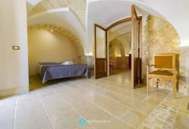 Stunning 3 Bed Townhouse For Sale in Poggiardo Puglia Italy